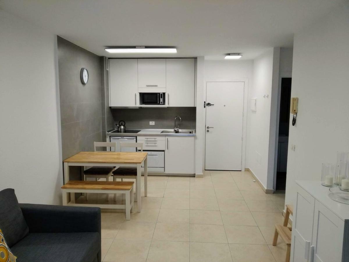 아데제 Apartamento "La Livenza" En El Centro De Adeje Con Garaje Privado 아파트 외부 사진